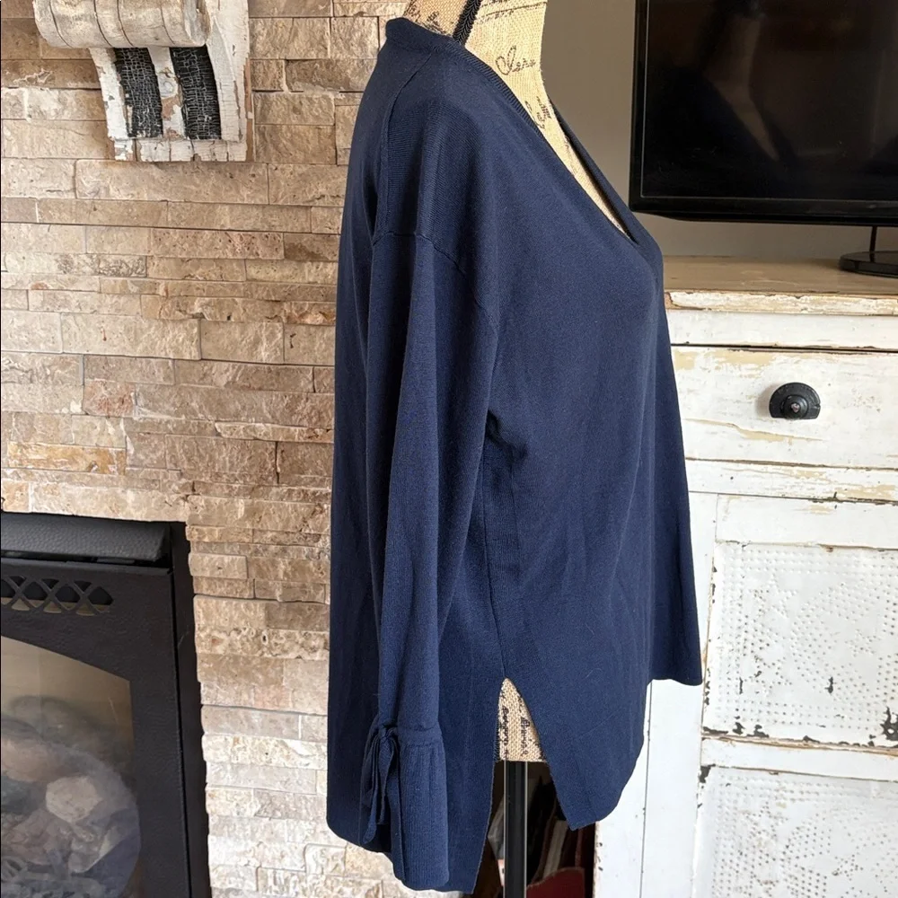 J. Crew 100% merino wool navy blue v-neckline flare sleeve hi lo sweater